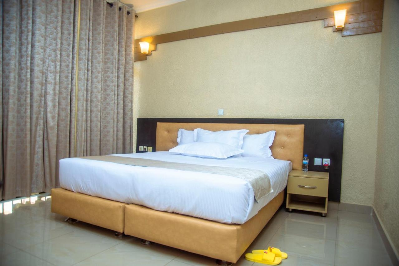 Quality Inn Hotel קיגאלי מראה חיצוני תמונה